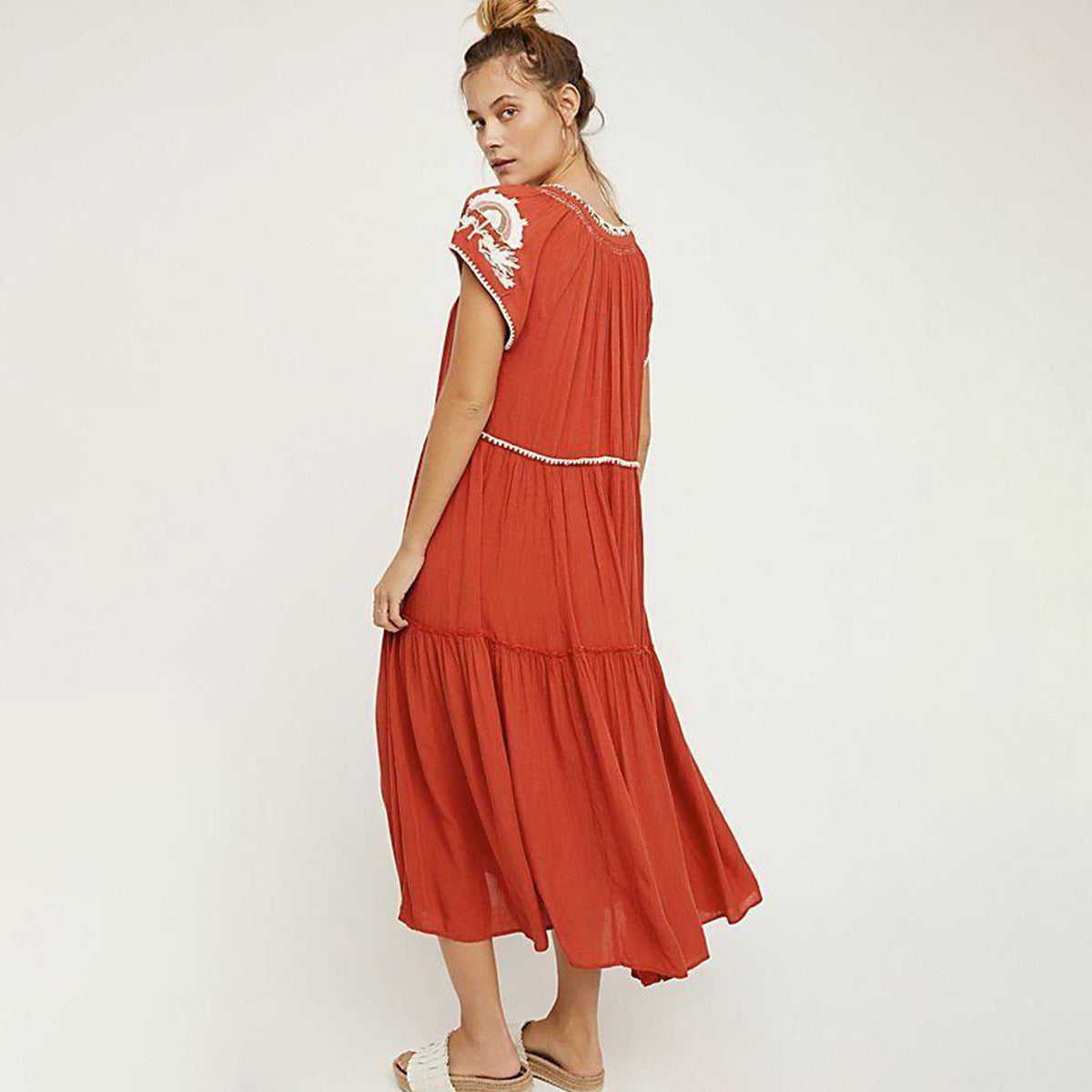 ديزي فيلدز بوهو فستان ماكسي المرأة كم طويل الخامس الرقبة الدانتيل يصل فساتين مثيرة السيدات الأحمر التطريز الغجر الهبي فستان طويل 2020