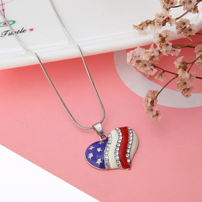 USA Labor Day American Flag Enamel Blue & Red Crystal Rhinestone Heart Patriotic Independence Day Pendant Necklaces