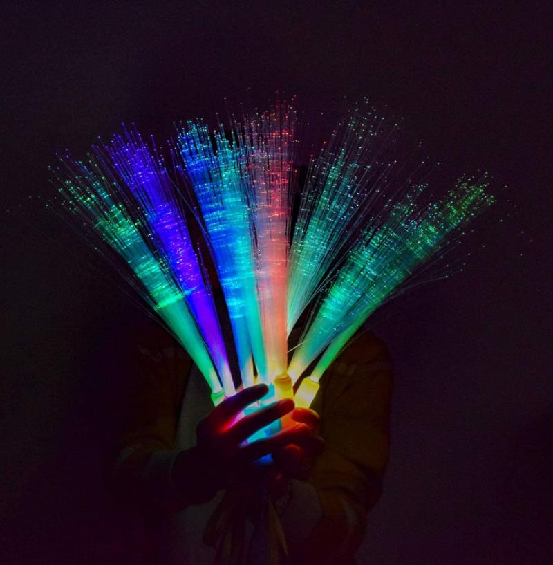 50pcs LED Light Up Fiber Optic Wands Glow Sticks Flashing Concert Rave Party Birthday Favors Christmas Goodie Fillers