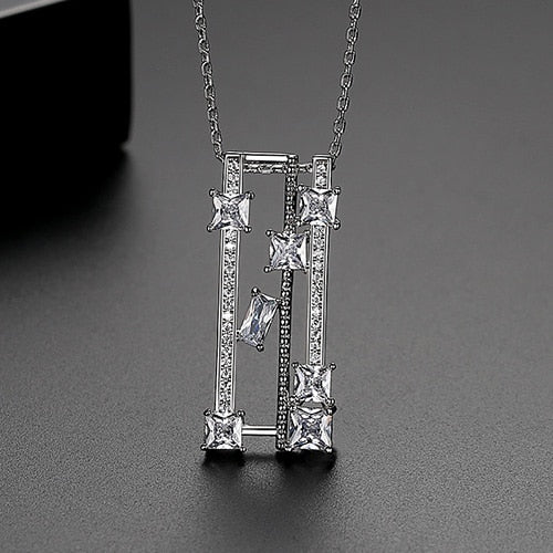 LUOTEEMI New Sparkling Square Clear Cubic Zirconia Pendant Necklaces for Women AAA Brilliant Fashion Jewelry Friendship Gifts