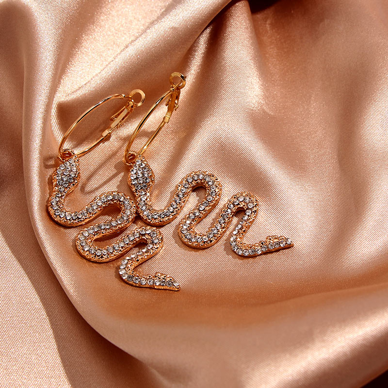 فلاتفوسي موضة جديدة ثعبان كريستال قلادة قلادة للنساء الذهب اللون سلسلة الترقوة التصميم الإبداعي مجوهرات حفلة هدية