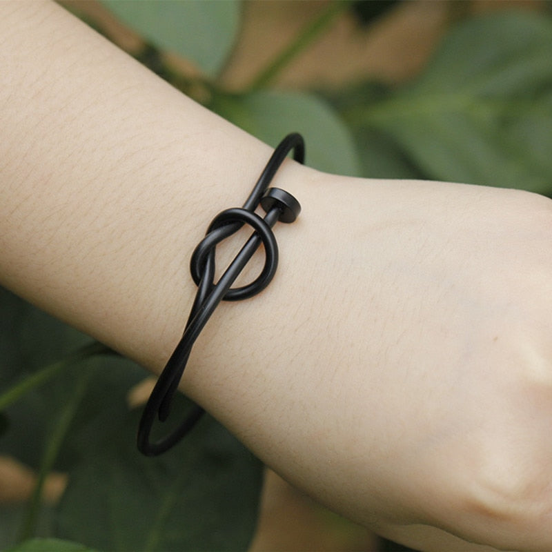 The original design is very simple high-end copper material is pure manual weaving knot bracelet EE 01