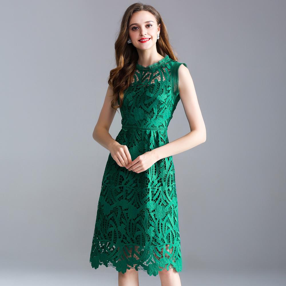 2019 summer new European and American large size women&#39;s solid color sleeveless openwork embroidery lace A word dress