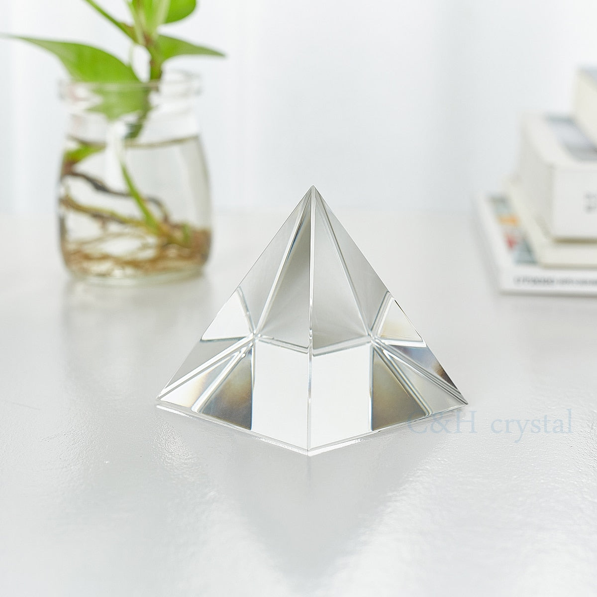 8CM K9 AAA Crystal Glass Pyramid Paperweight natural stone and 3.1inch minerals crystals Fengshui Figurine For Home Office Decor