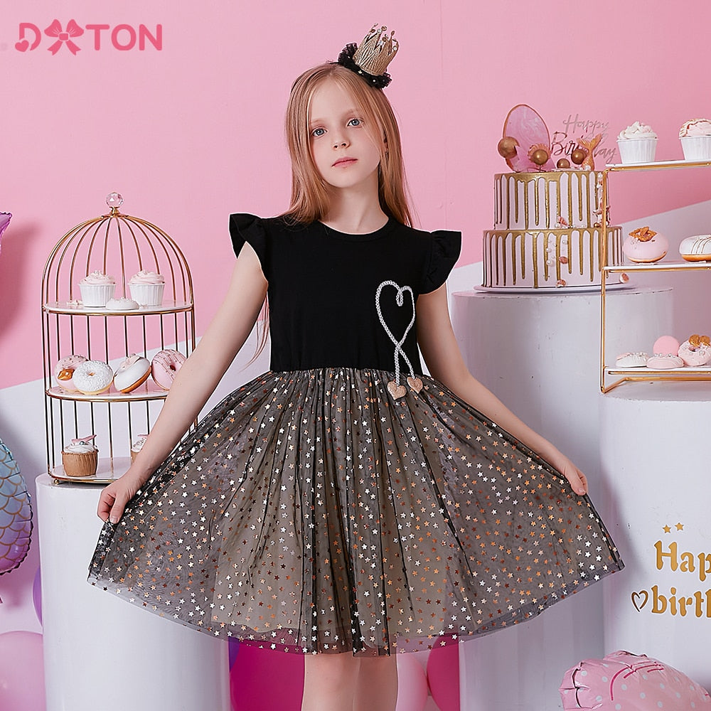 DXTON ملابس الفتيات للصيف فساتين الأميرة للأطفال أكمام مضيئة فستان مطبوع على شكل وحيد القرن فساتين حفلات للفتيات ملابس الأطفال 3-8 سنوات