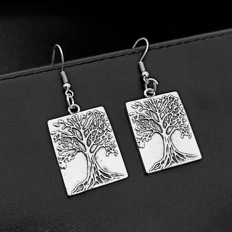 زوج واحد من الأقراط المتدلية ذات اللون الفضي على شكل شجرة جميلة للنساء، أقراط متدلية على شكل شجرة الحياة هدية للأم