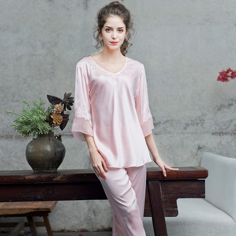 pijamas women Female pantsuit women Ice Silk Suit Long Sleeve silk pajamas Thin Bud Silk Sleeping Home Suit sleepwear